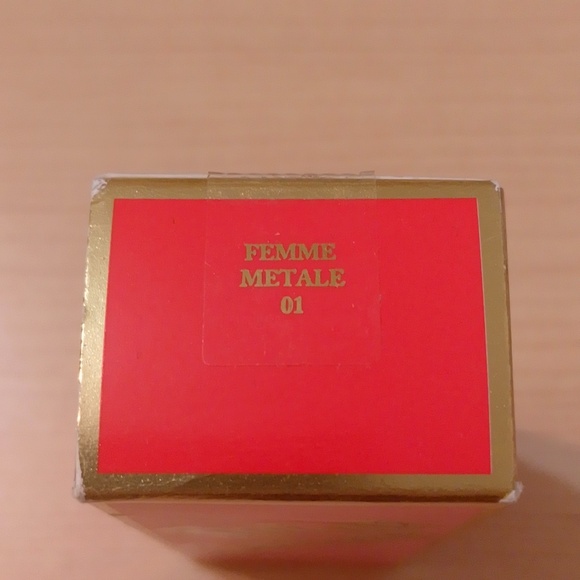 Juicy Couture Metallic Lip Lacquer Lipstick Femme Metale 01 - Picture 4 of 9